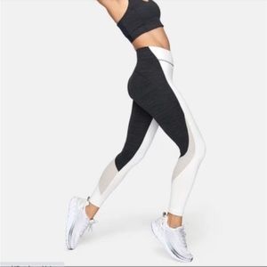 Outdoor Voices Colorblock TechSweat Zoom Leggings Size XS